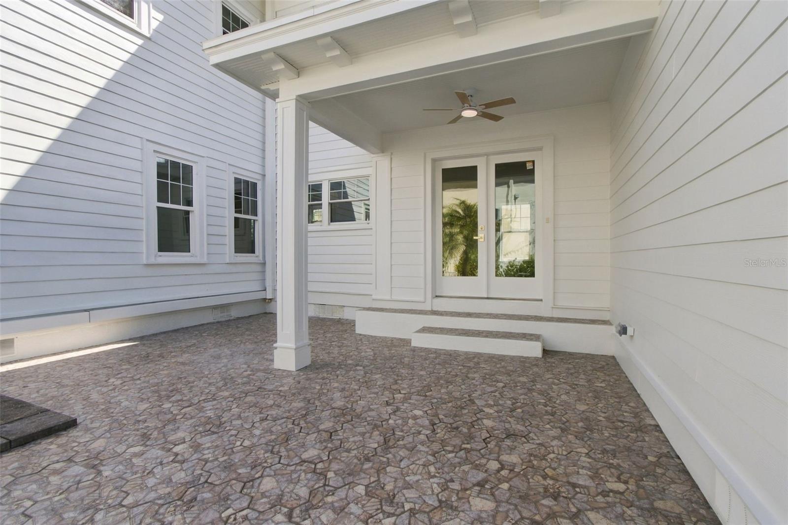 5426 VENETIAN BLVD NE — photo 78