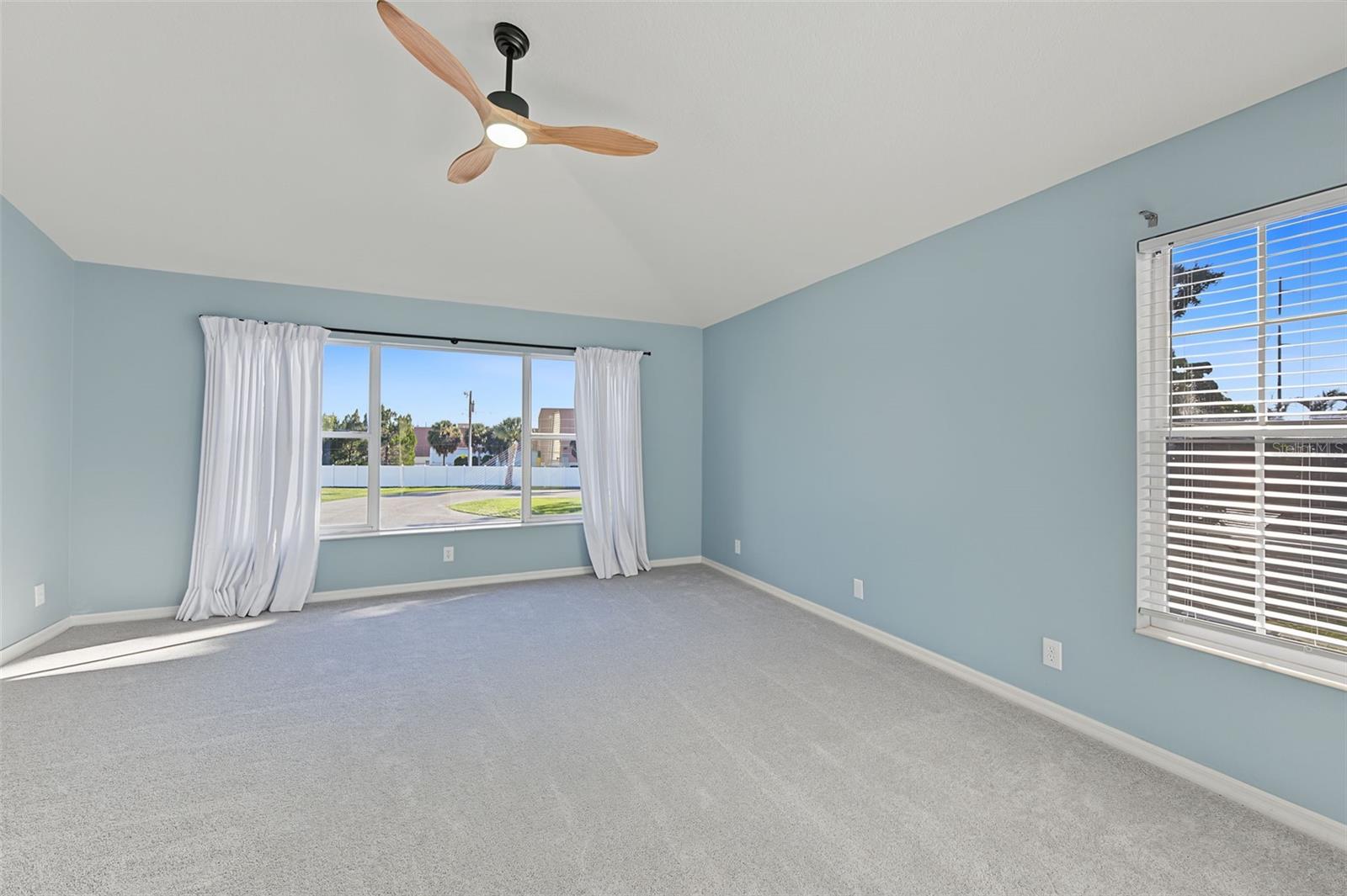 2555 NEWBERN DR — photo 28