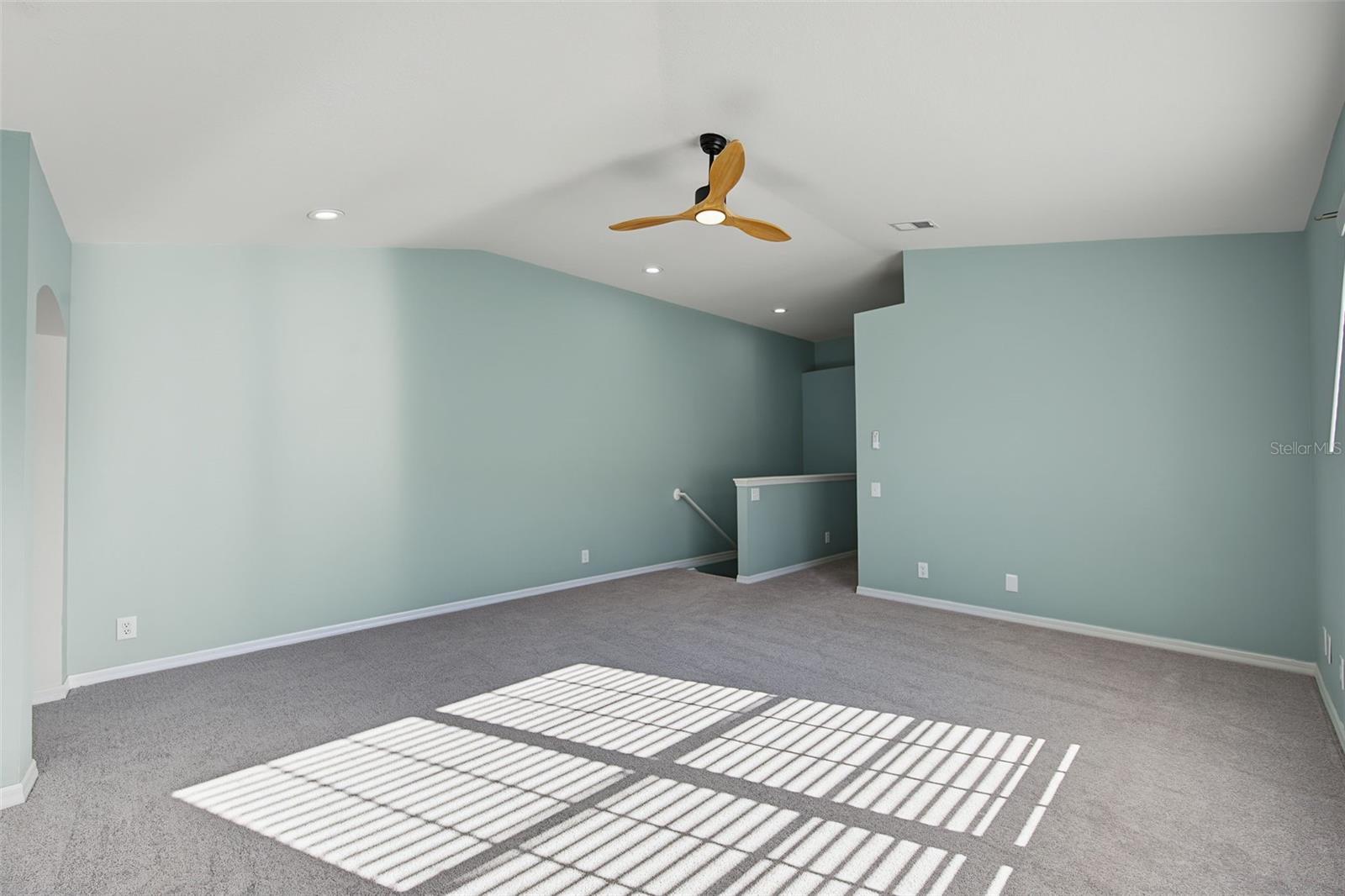 2555 NEWBERN DR — photo 24