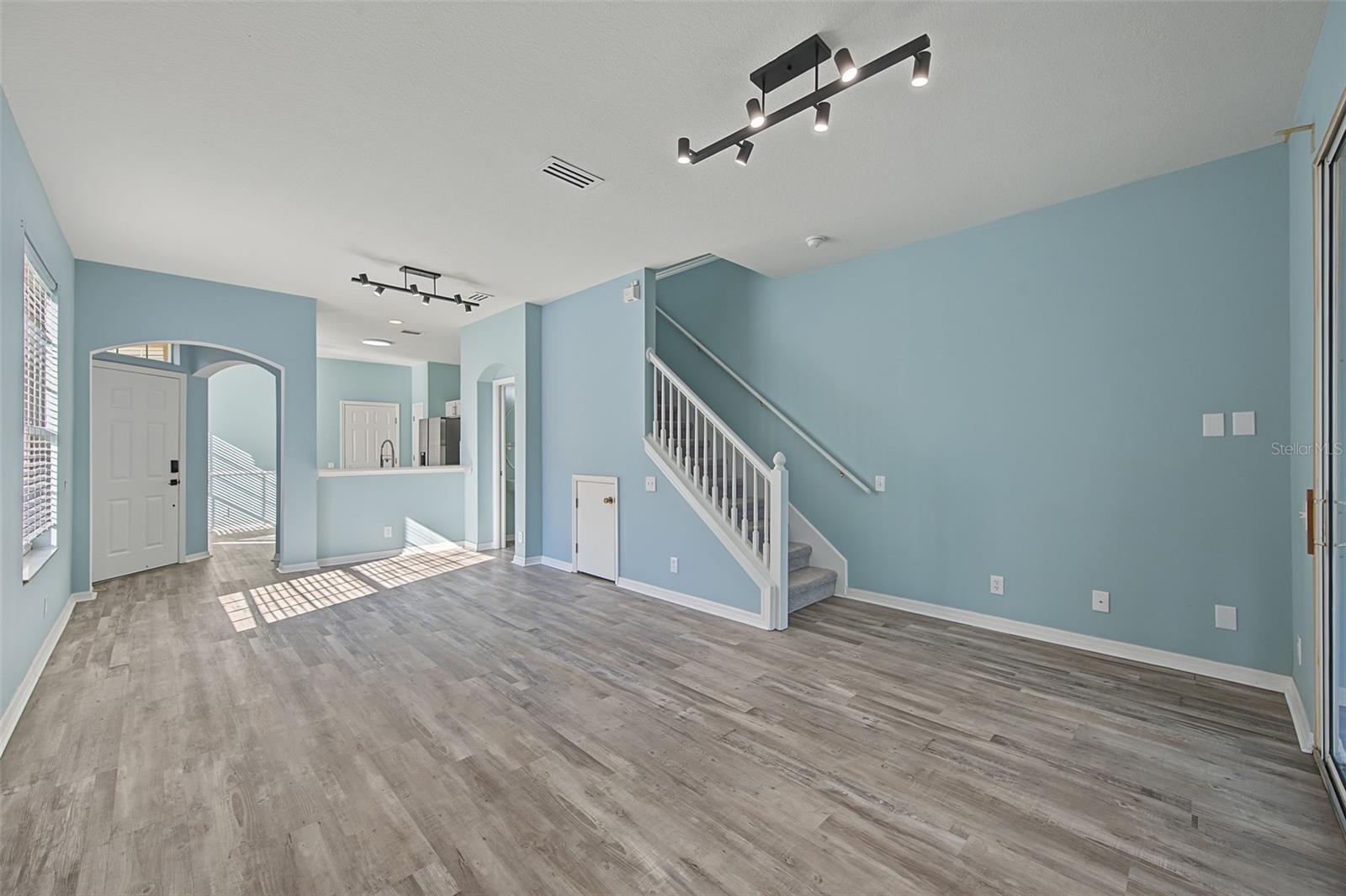 2555 NEWBERN DR — photo 13