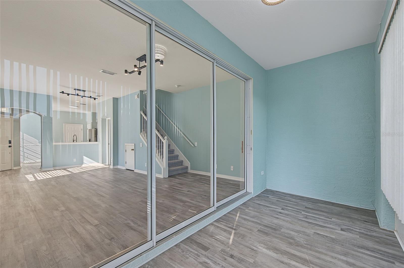 2555 NEWBERN DR — photo 19