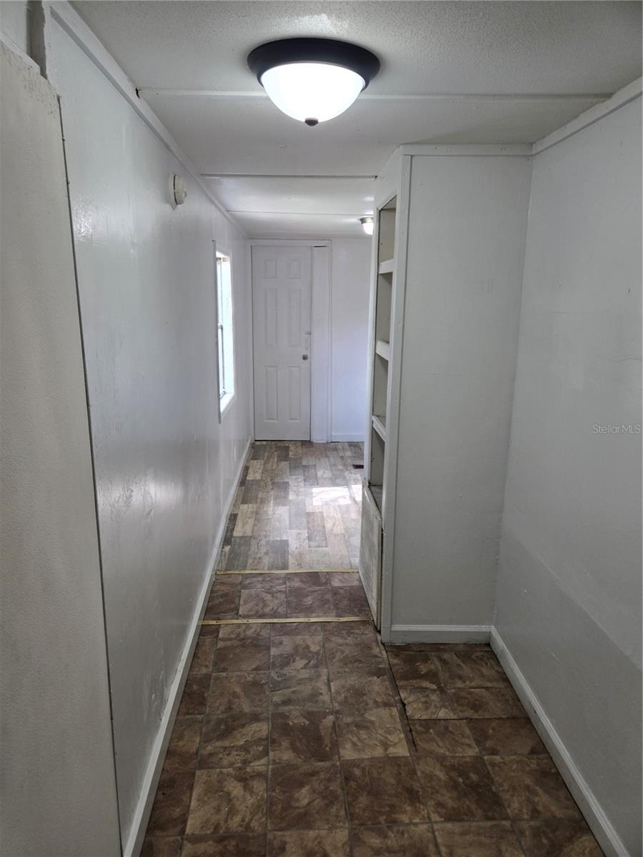 12515 FOUR OAKS RD — photo 17
