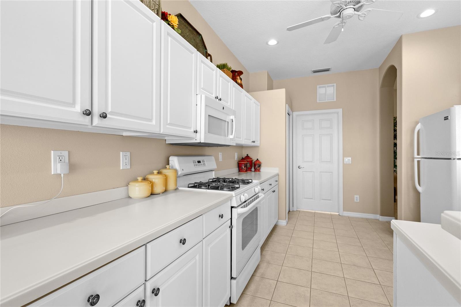 4427 BLUE HERON CIRCLE — photo 13