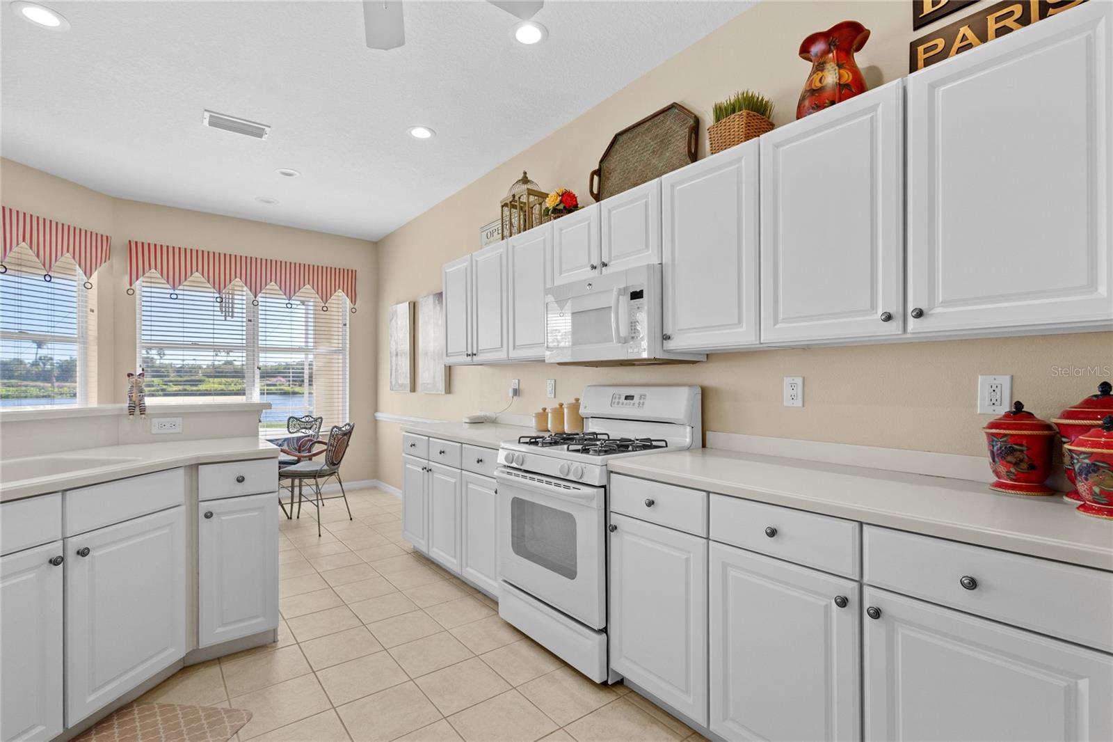 4427 BLUE HERON CIRCLE — photo 15