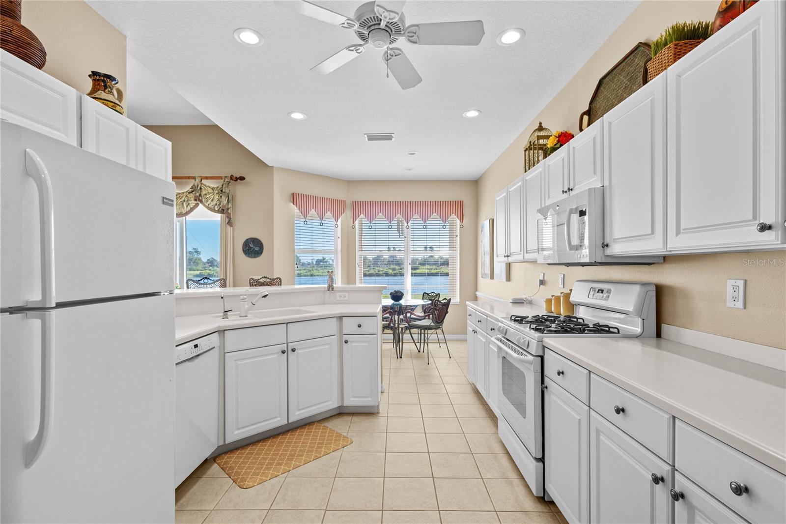 4427 BLUE HERON CIRCLE — photo 14