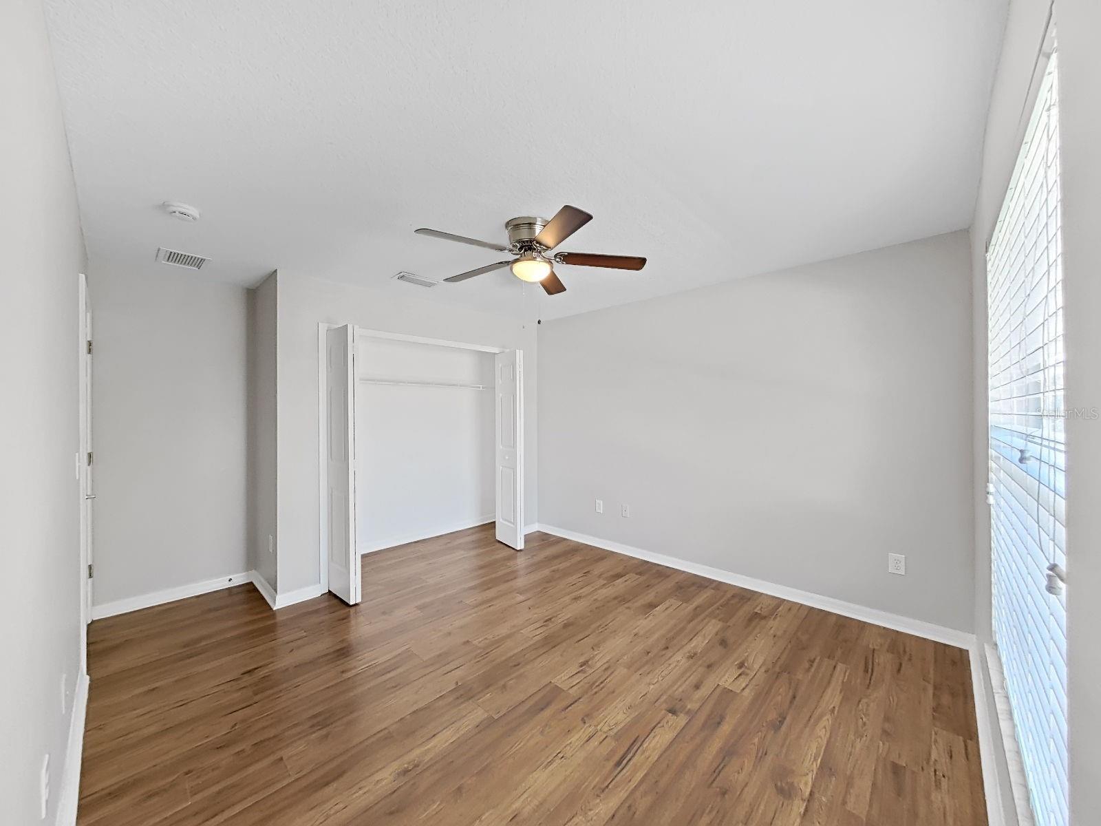 8427 CARRIAGE POINTE DR — photo 35