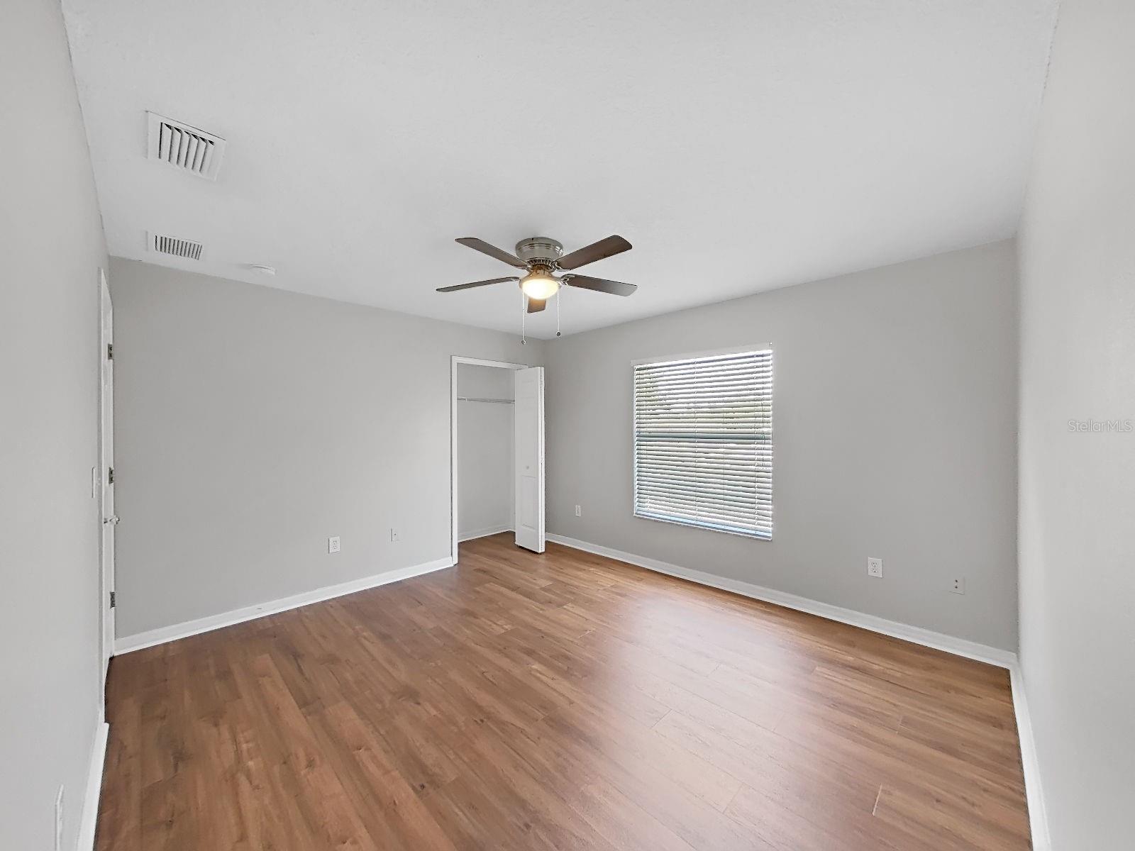 8427 CARRIAGE POINTE DR — photo 31
