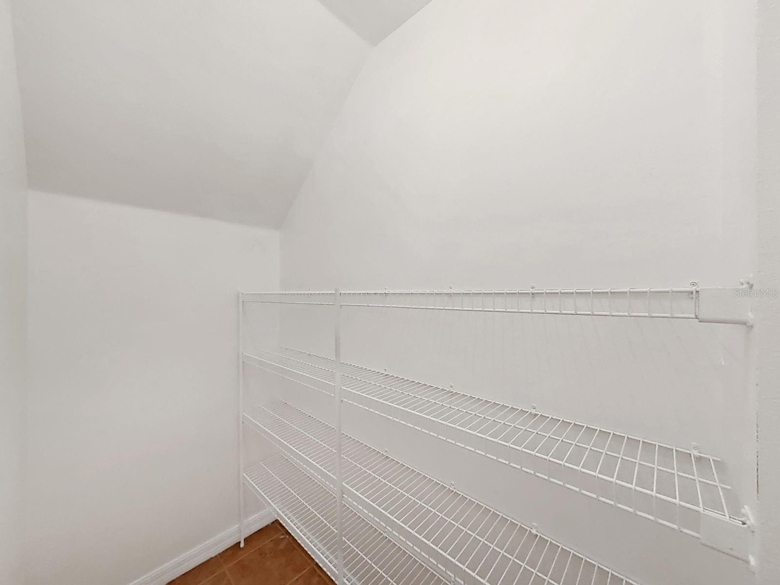 8427 CARRIAGE POINTE DR — photo 9