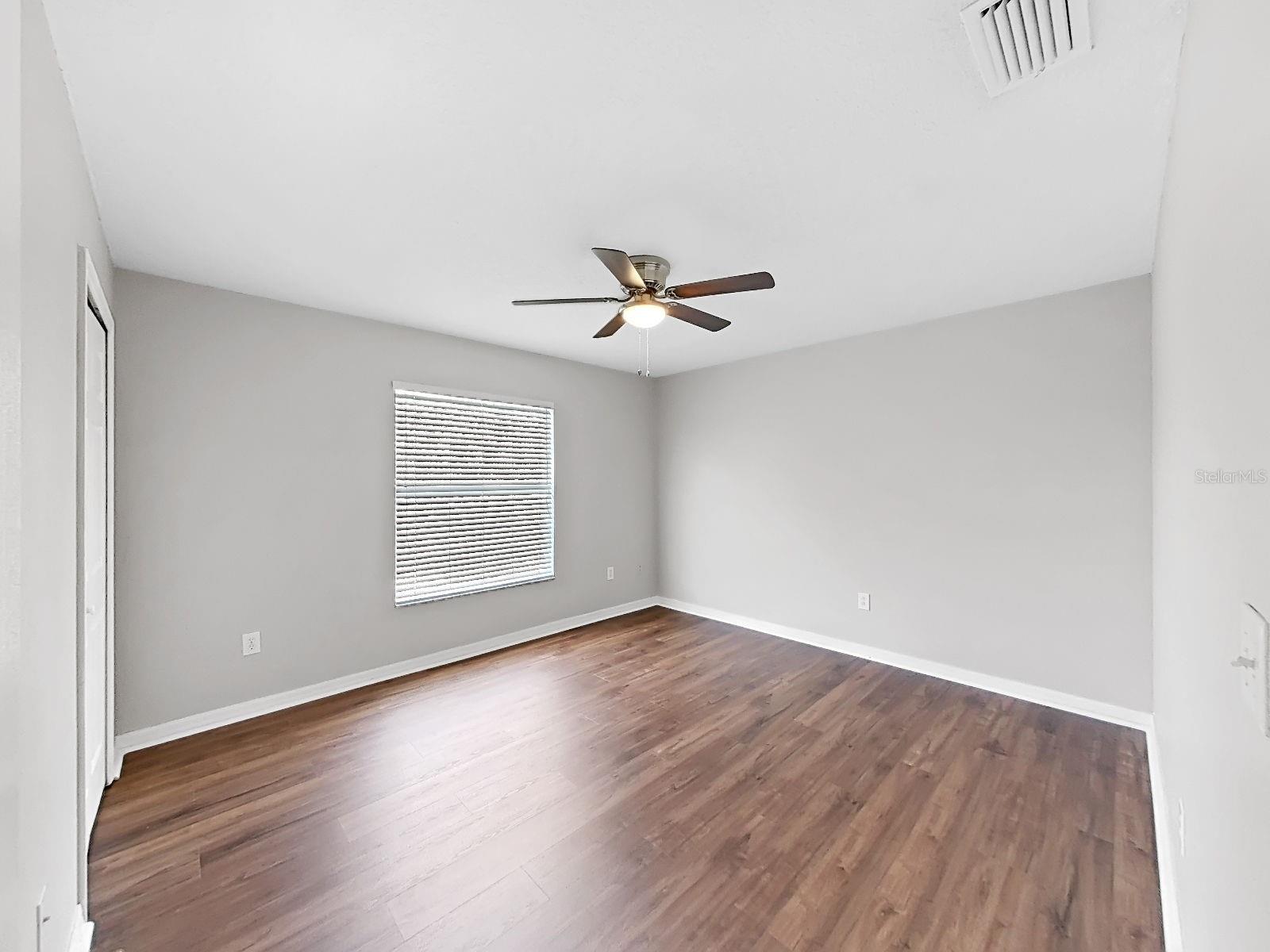8427 CARRIAGE POINTE DR — photo 30