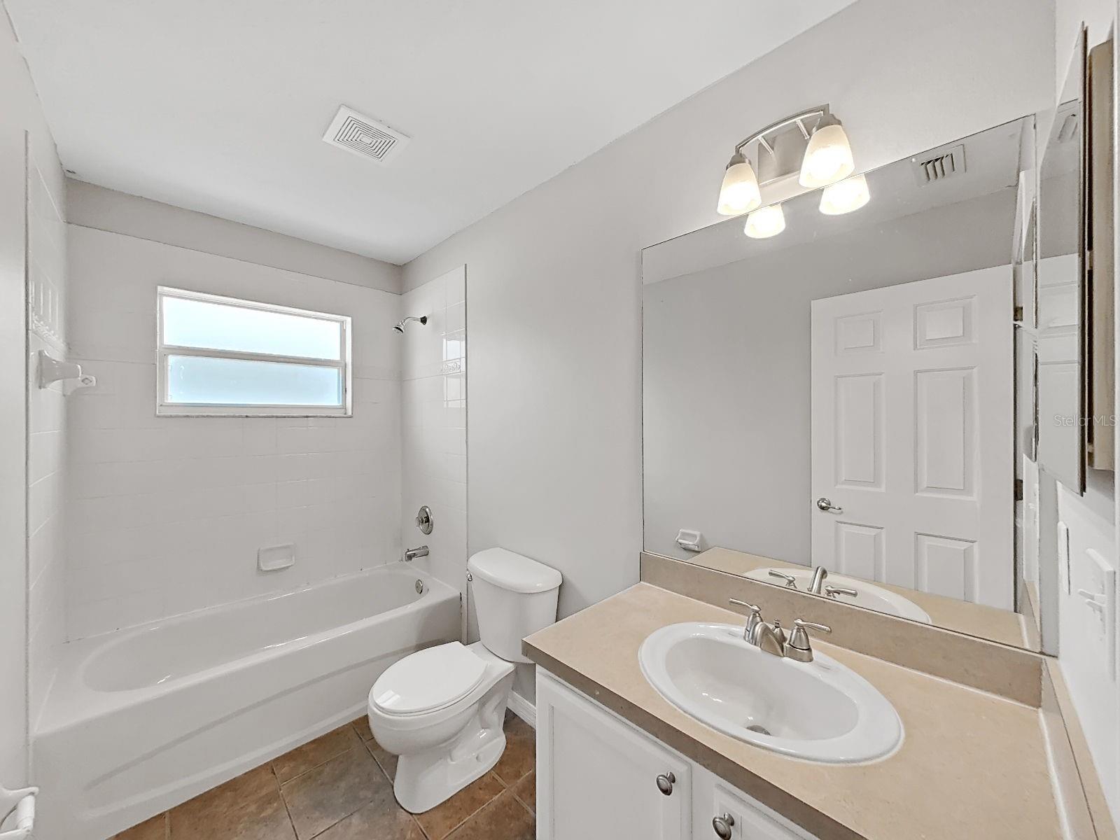 8427 CARRIAGE POINTE DR — photo 29
