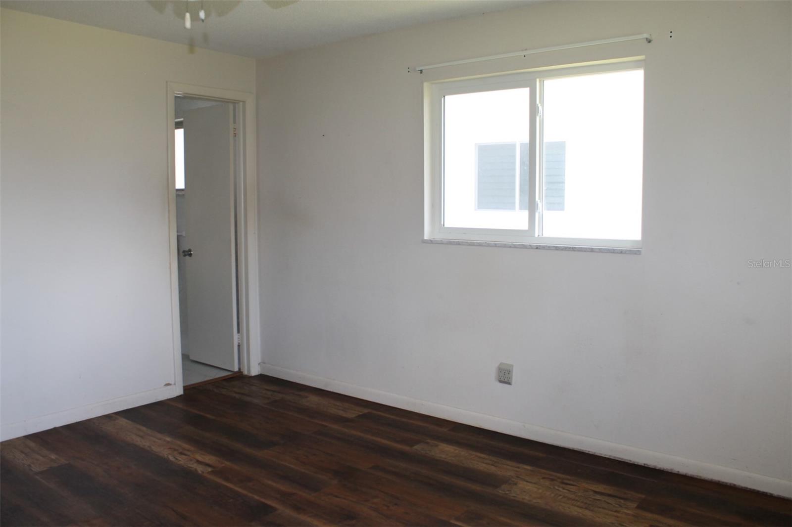 9510 45TH ST N — photo 29
