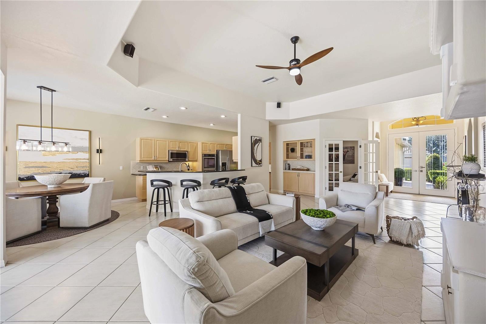 3951 WHISPERING OAKS DR — photo 3