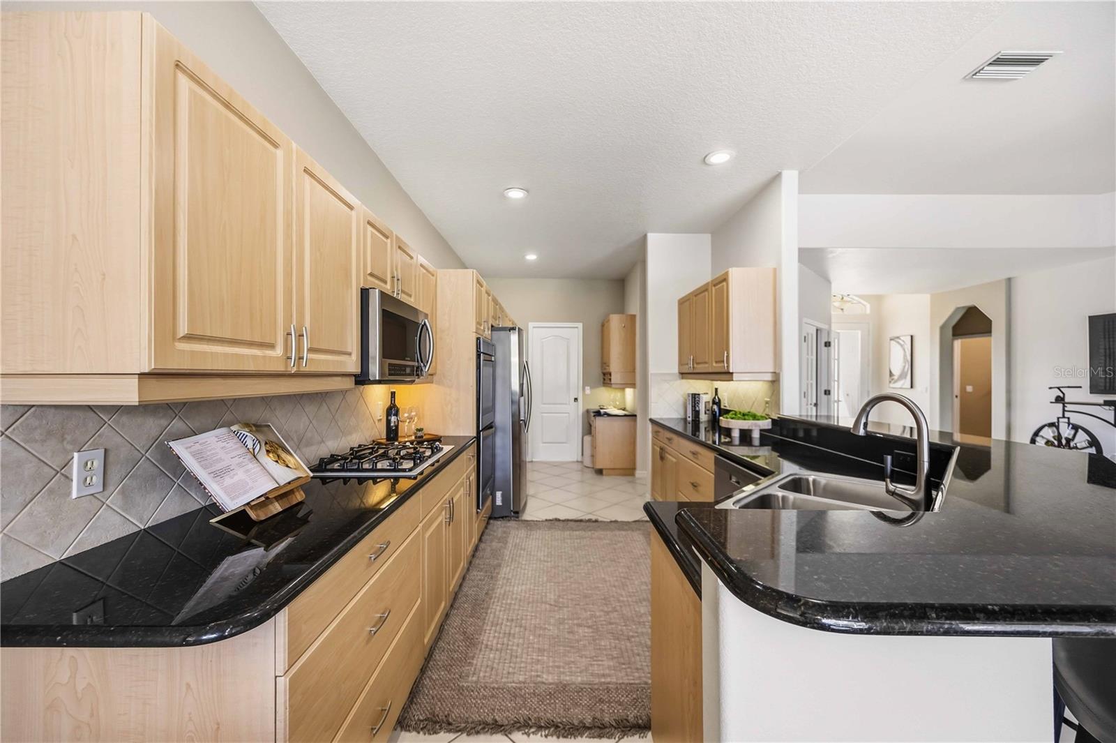 3951 WHISPERING OAKS DR — photo 20