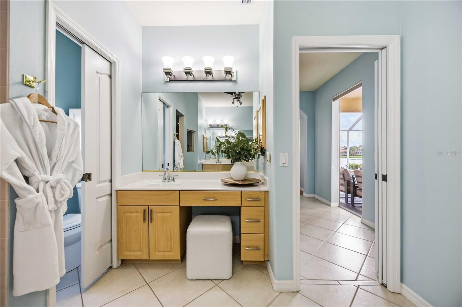 3951 WHISPERING OAKS DR — photo 37