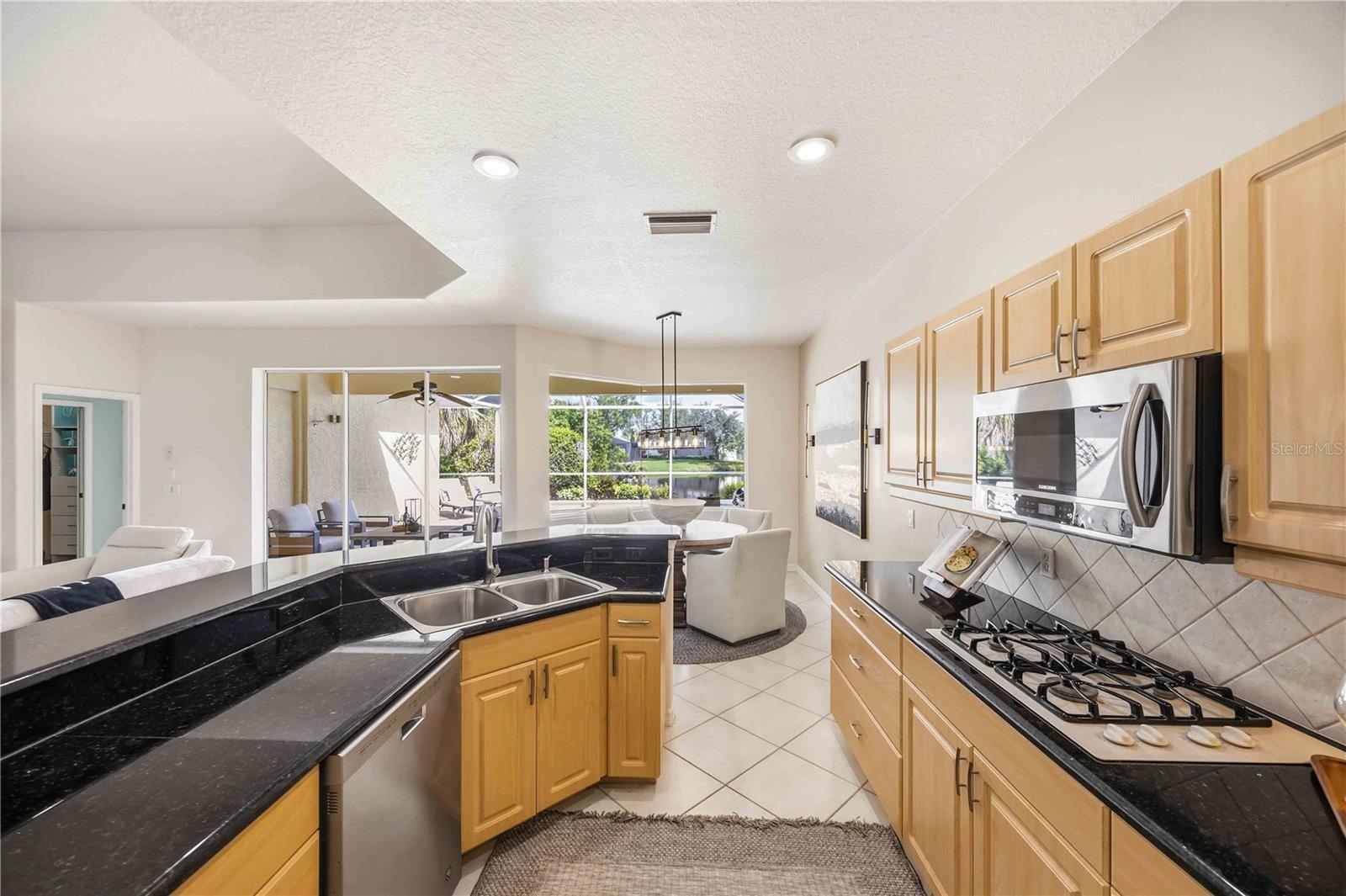 3951 WHISPERING OAKS DR — photo 22