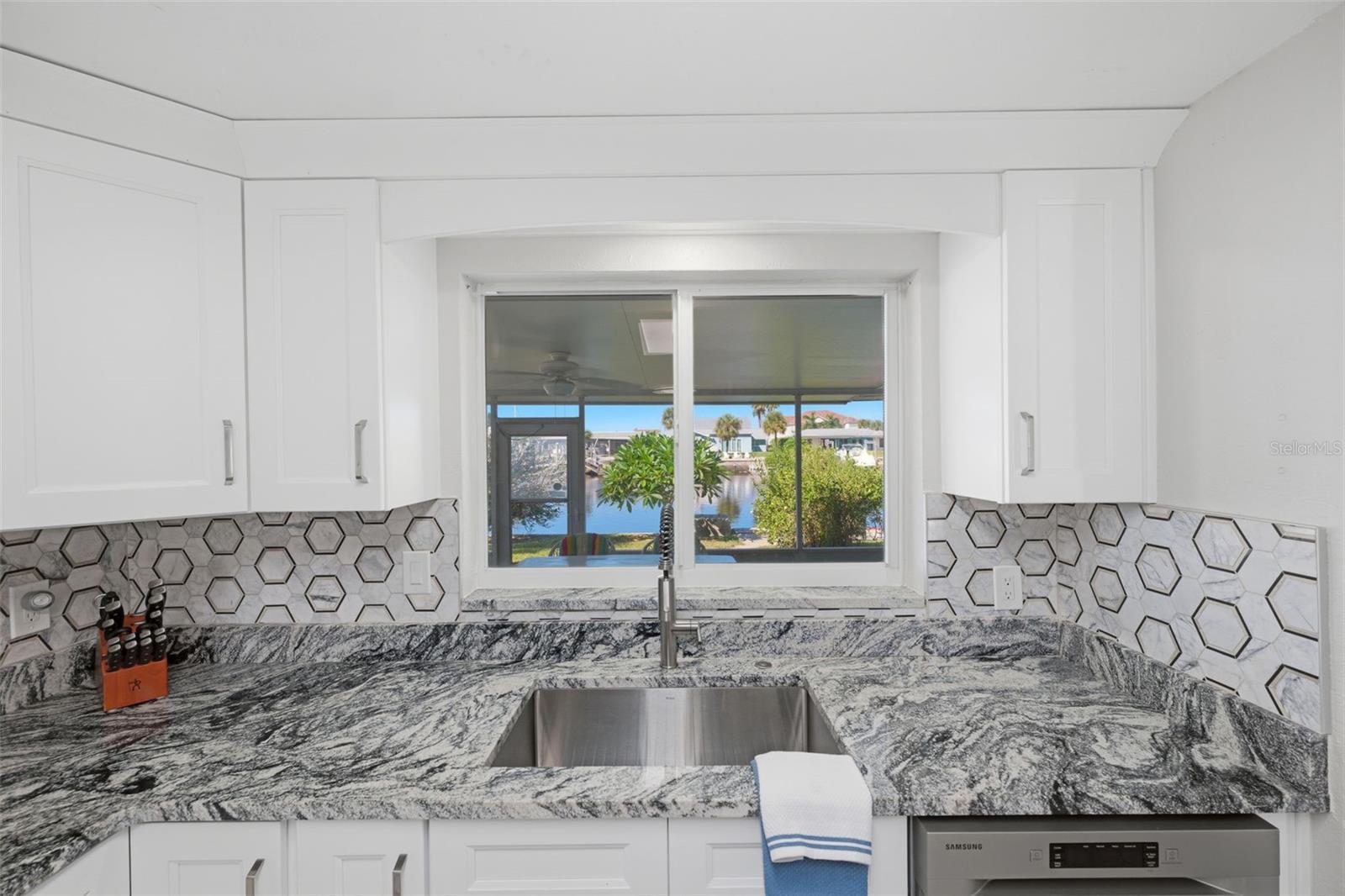 5513 BOWLINE BND — photo 9