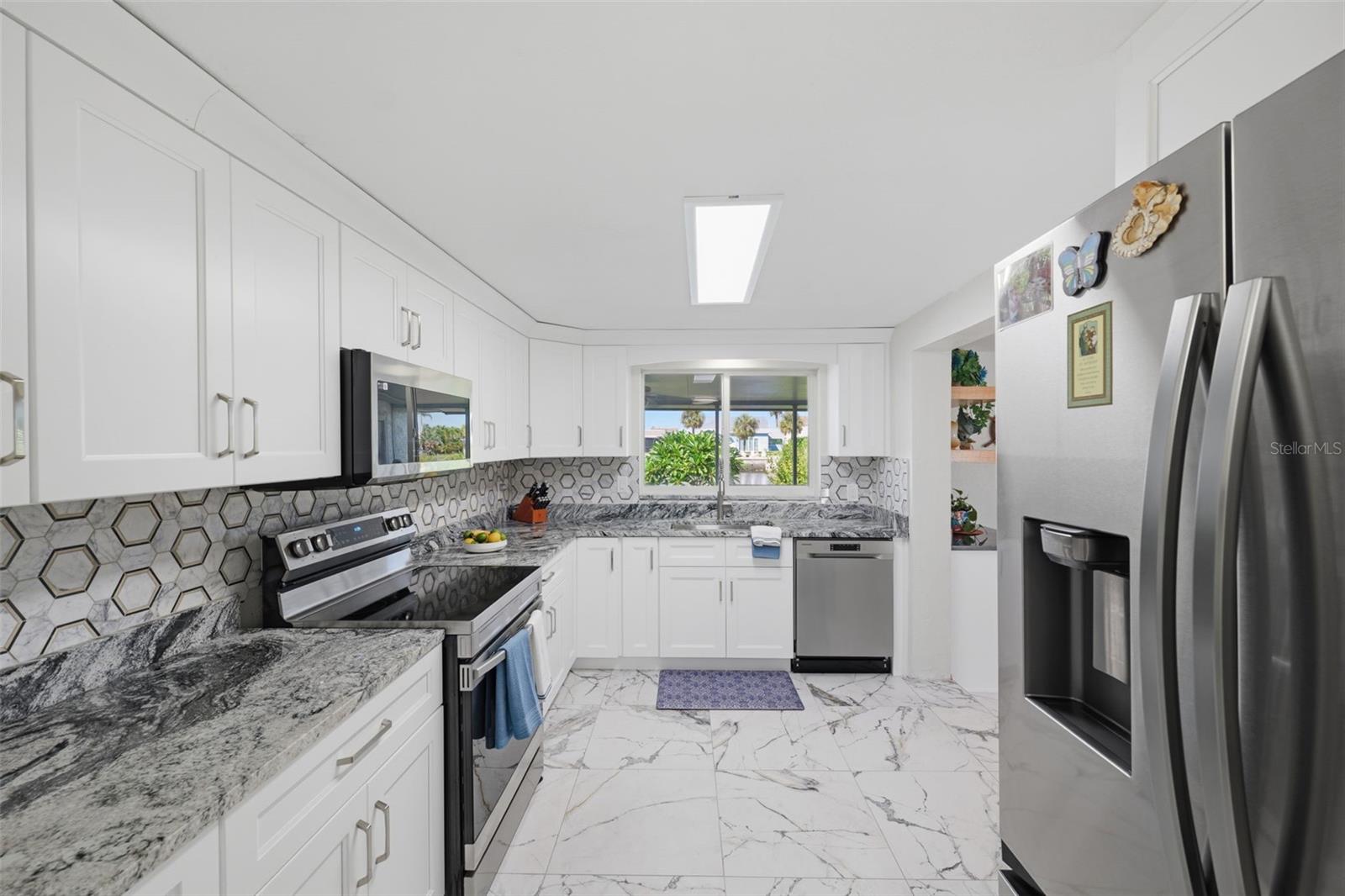 5513 BOWLINE BND — photo 12