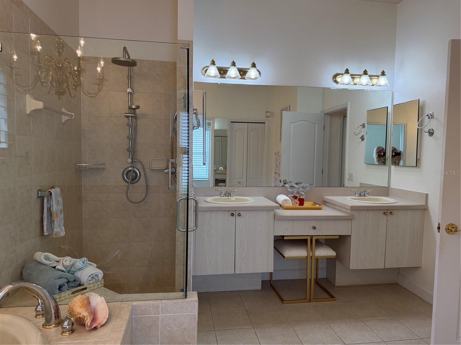 2311 OASIS DR — photo 34