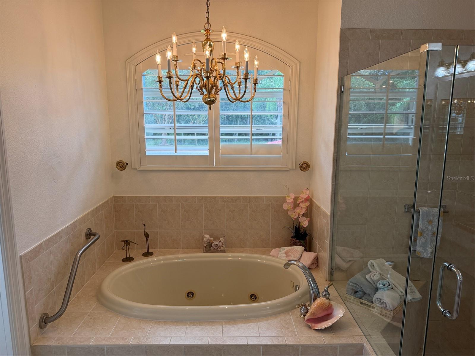 2311 OASIS DR — photo 35