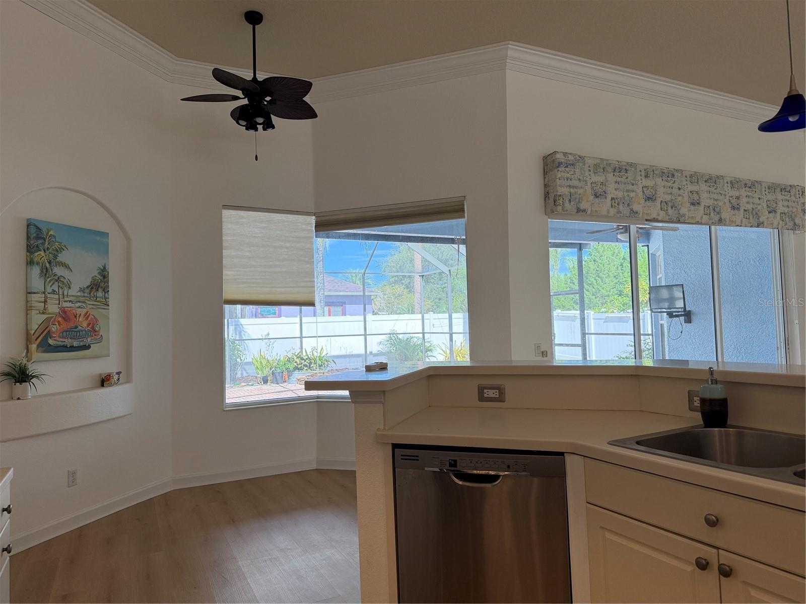 2311 OASIS DR — photo 15