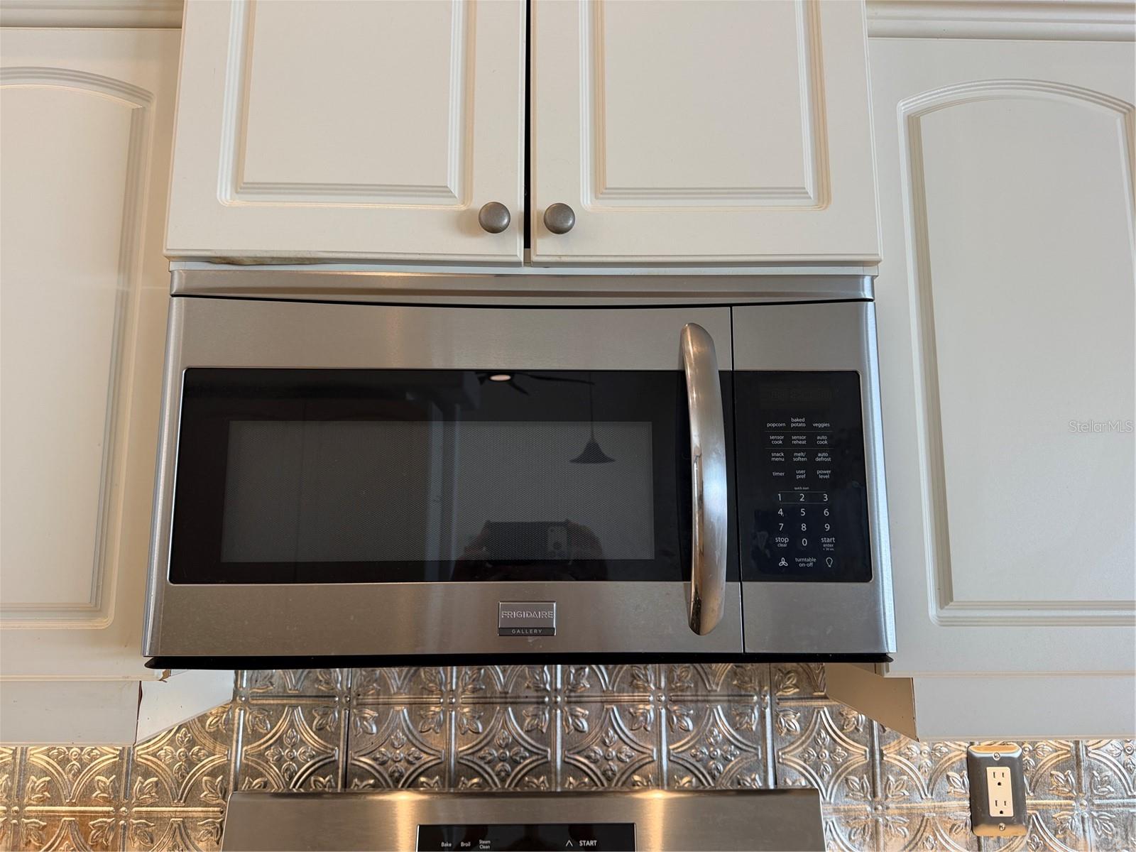 2311 OASIS DR — photo 10