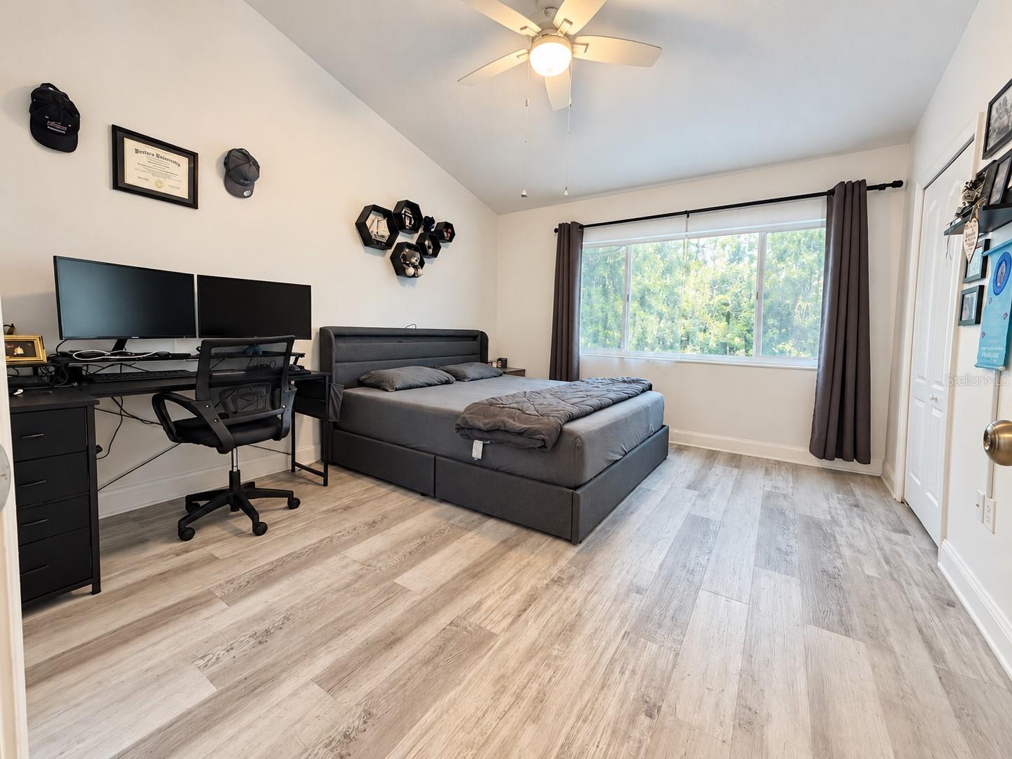 2334 LAKE WOODBERRY CIR — photo 17