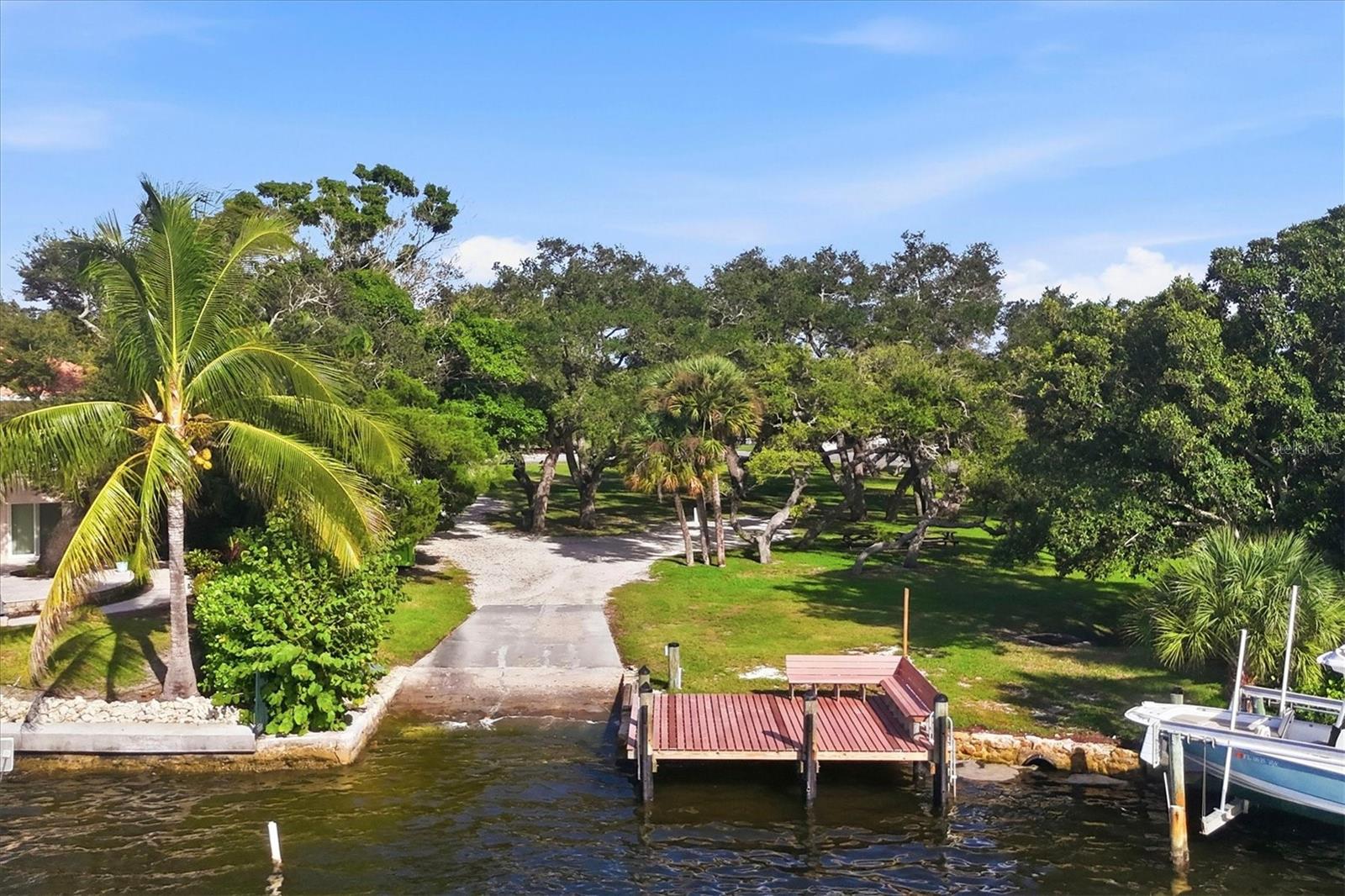 7313 STARFISH DR — photo 46