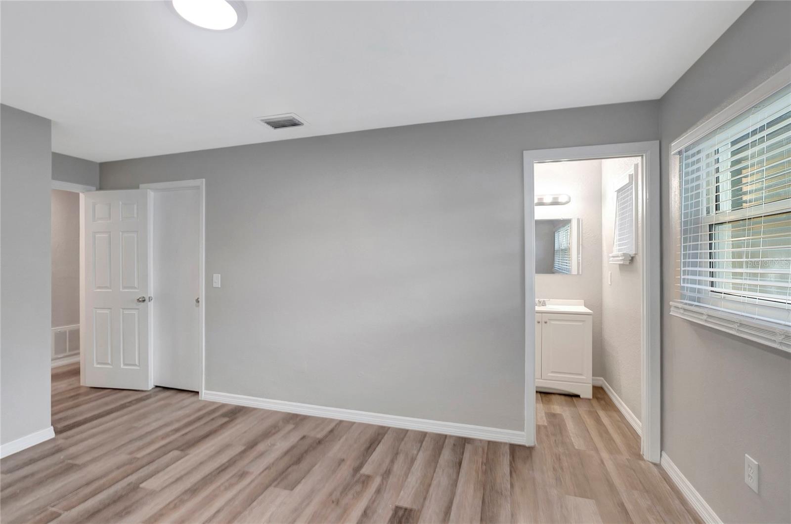7403 FOXBLOOM DR — photo 28