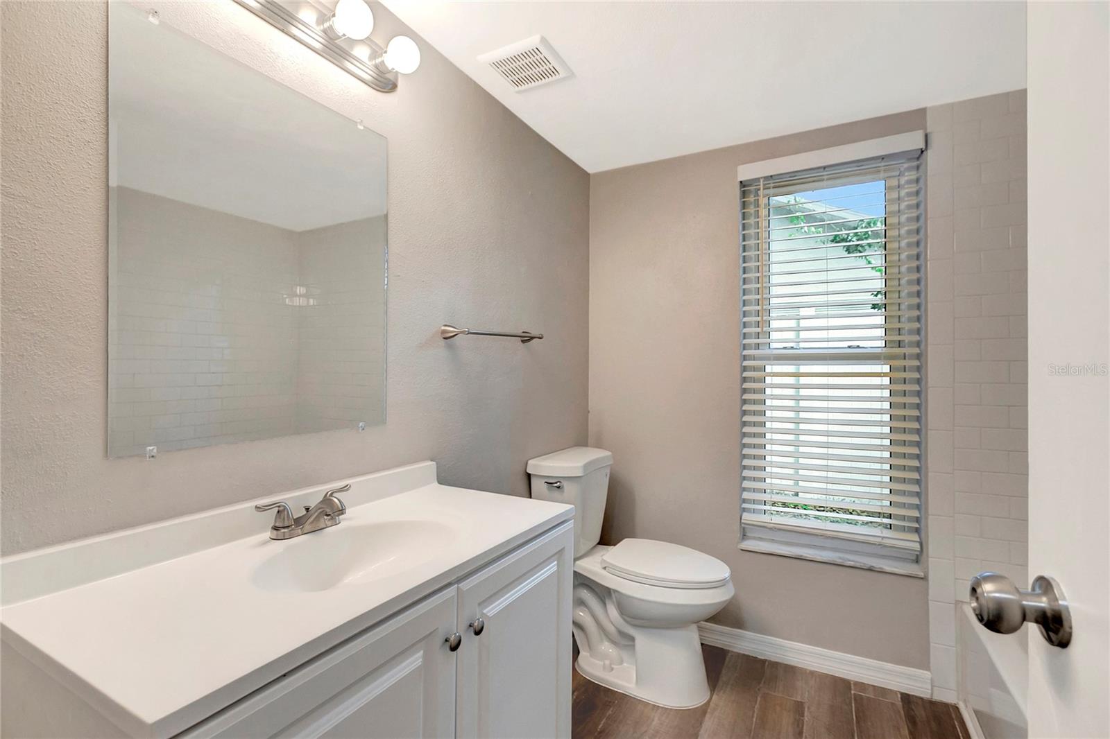 7403 FOXBLOOM DR — photo 36