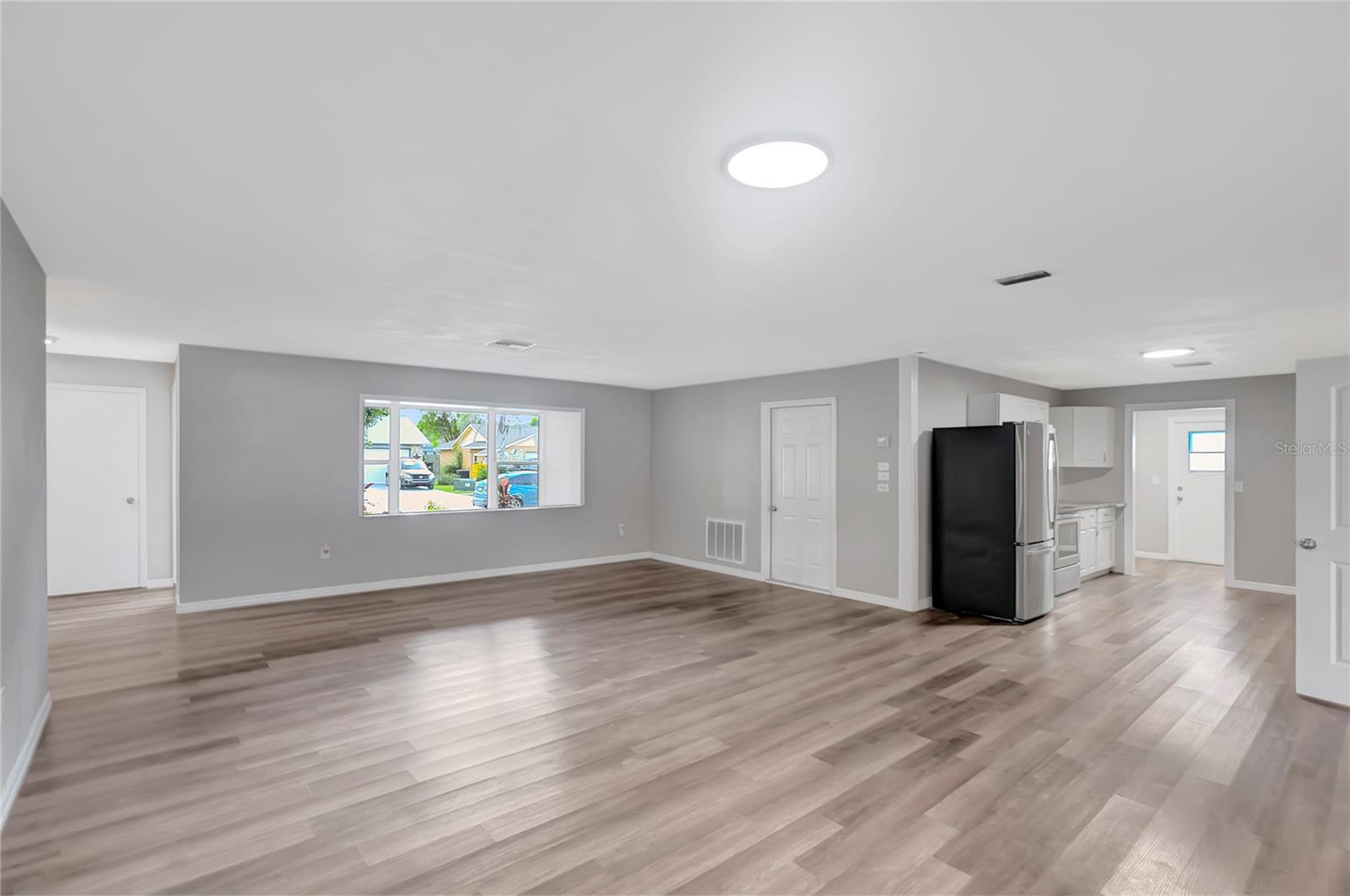7403 FOXBLOOM DR — photo 15