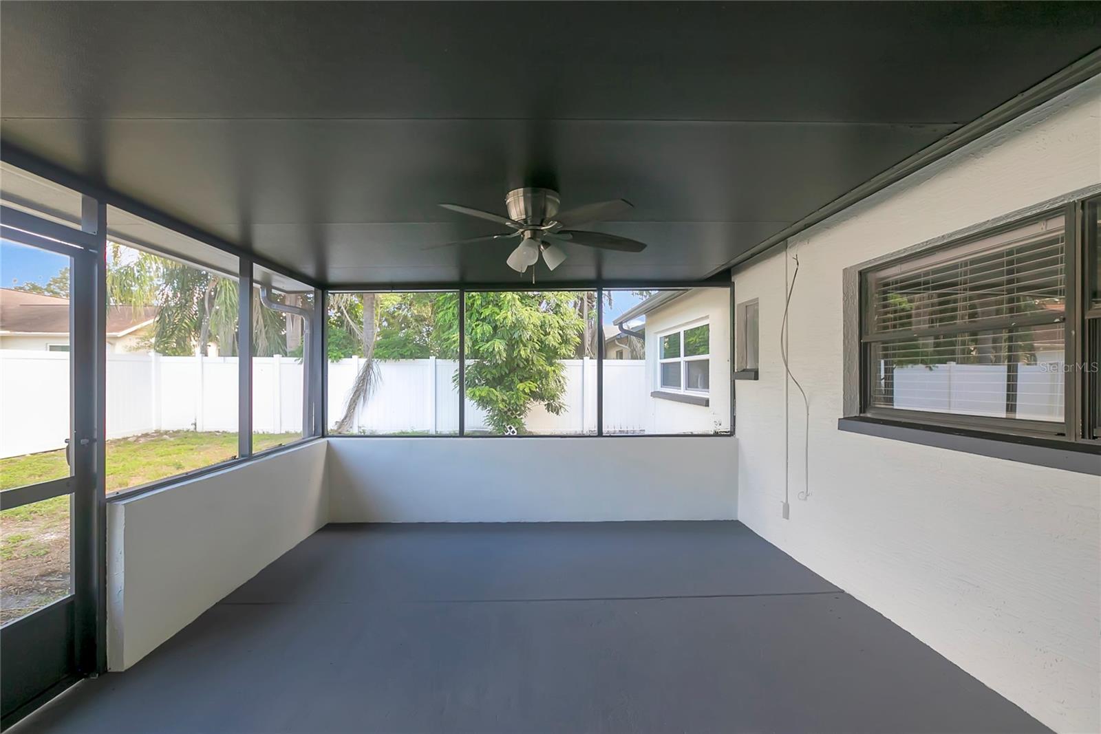 7403 FOXBLOOM DR — photo 42