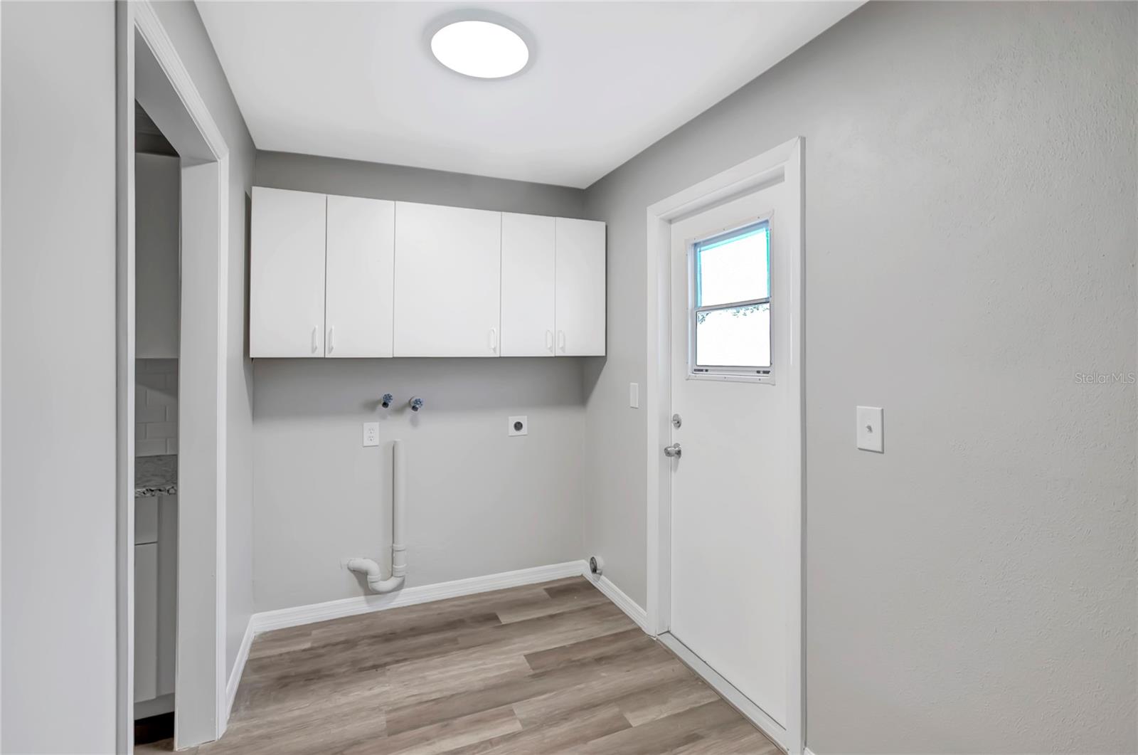 7403 FOXBLOOM DR — photo 23