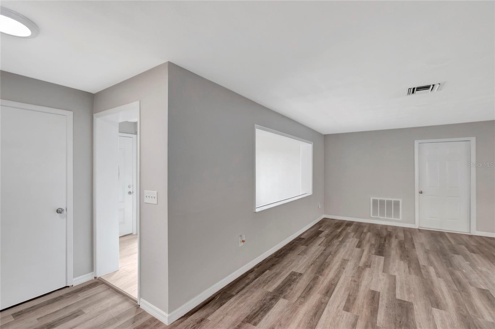 7403 FOXBLOOM DR — photo 11