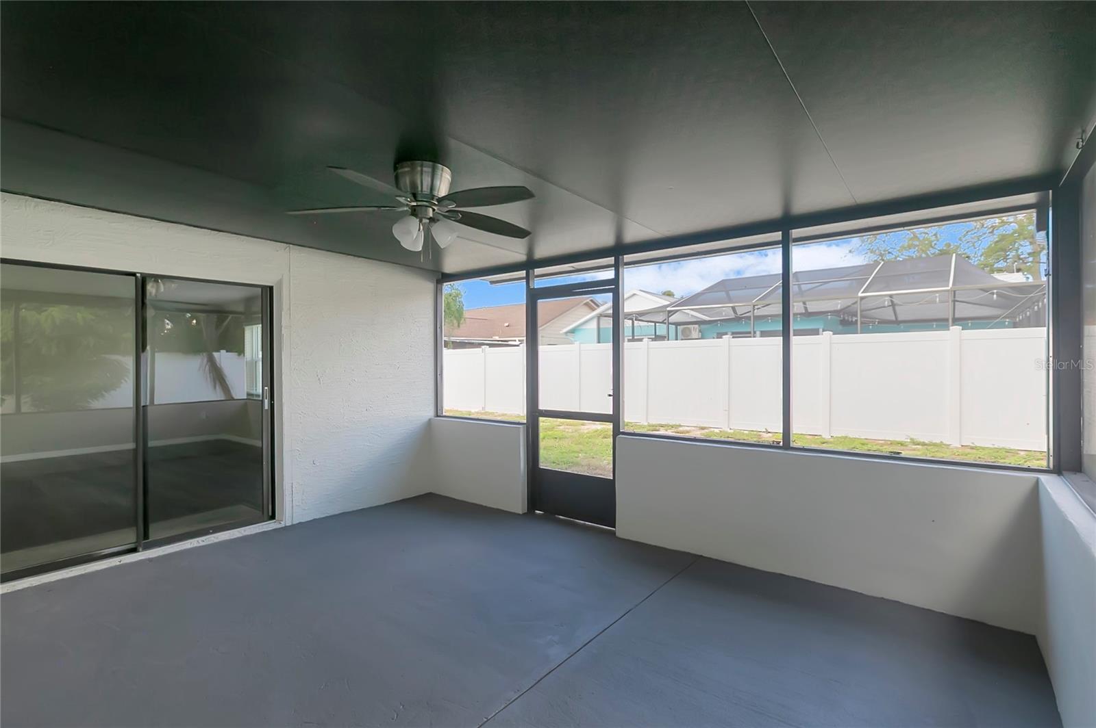 7403 FOXBLOOM DR — photo 44