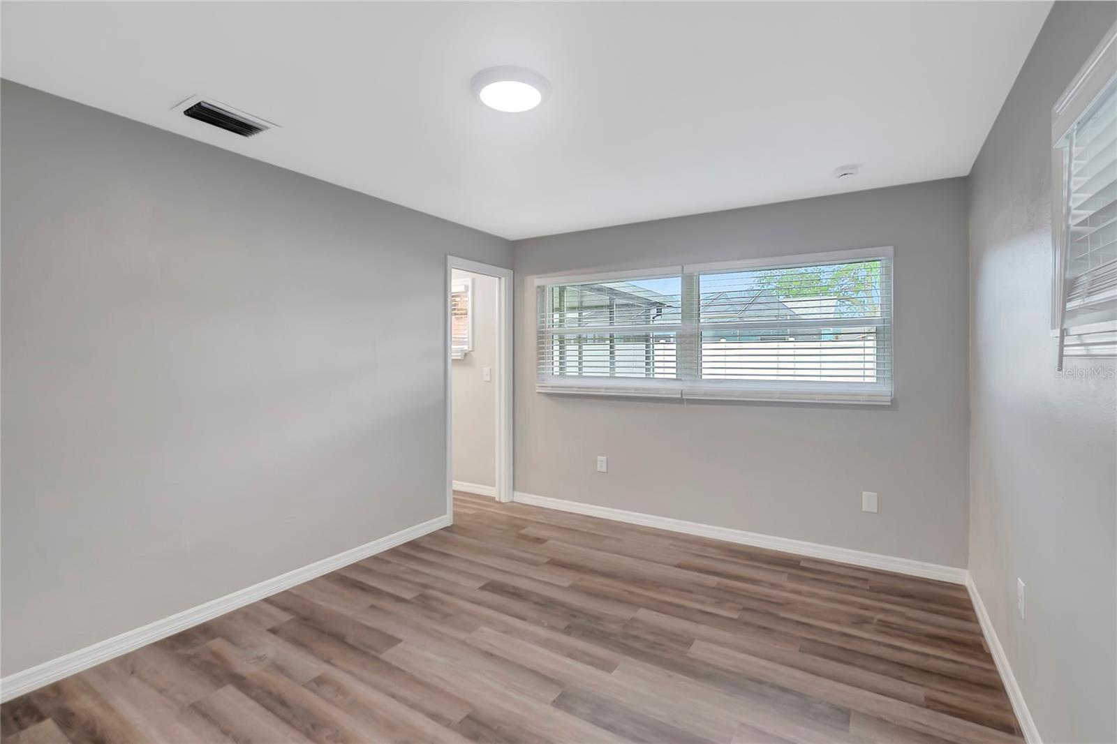 7403 FOXBLOOM DR — photo 27