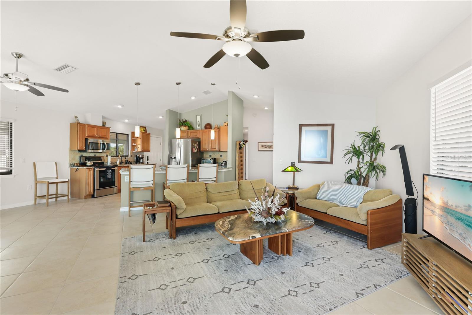901 CHAPIN BLVD — photo 28