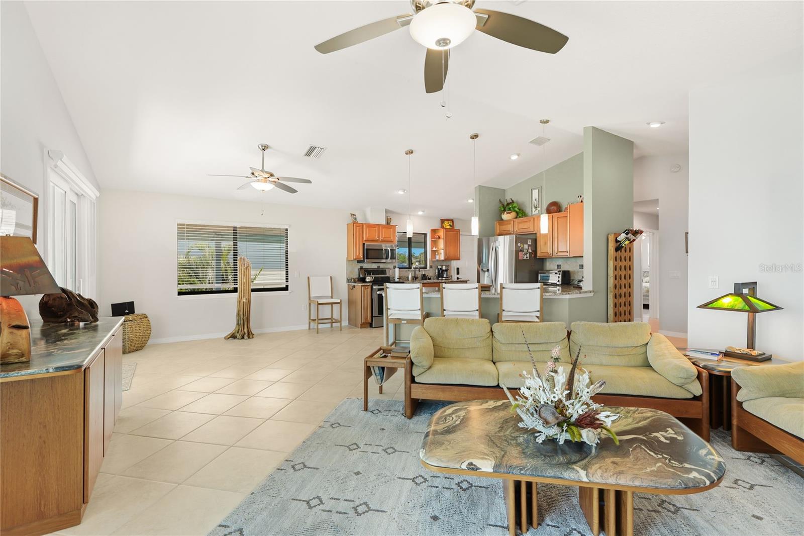 901 CHAPIN BLVD — photo 29