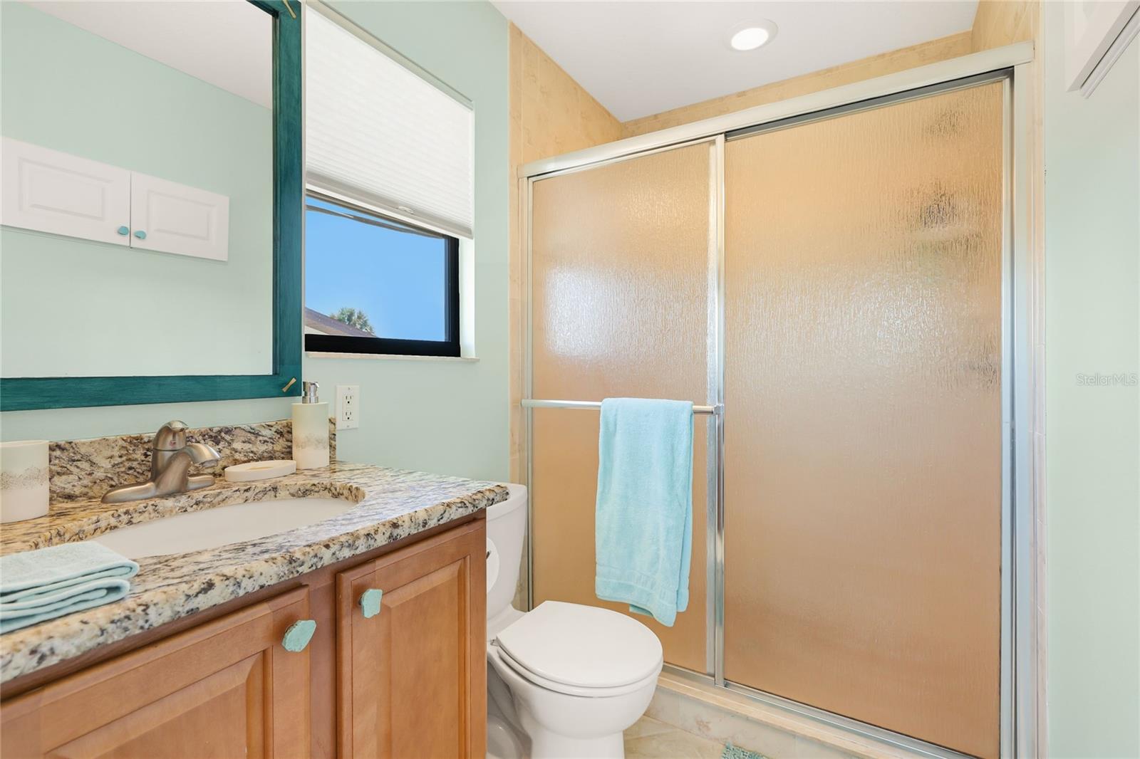 901 CHAPIN BLVD — photo 33