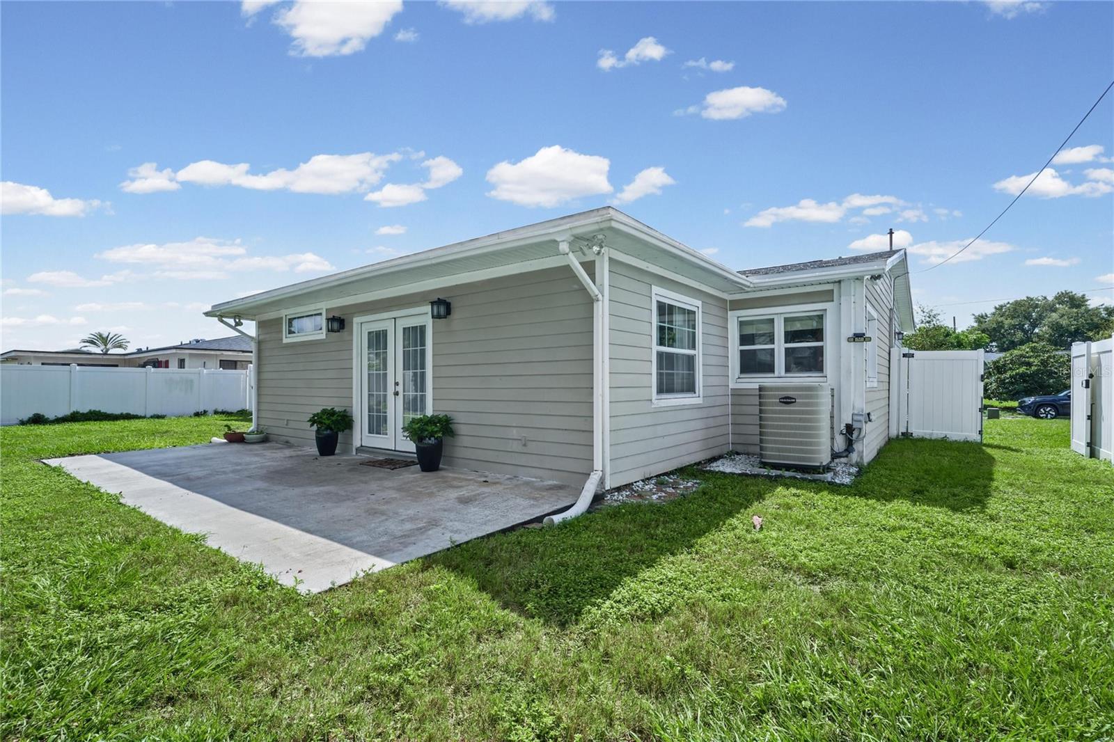 13833 DOMINICA DR — photo 4