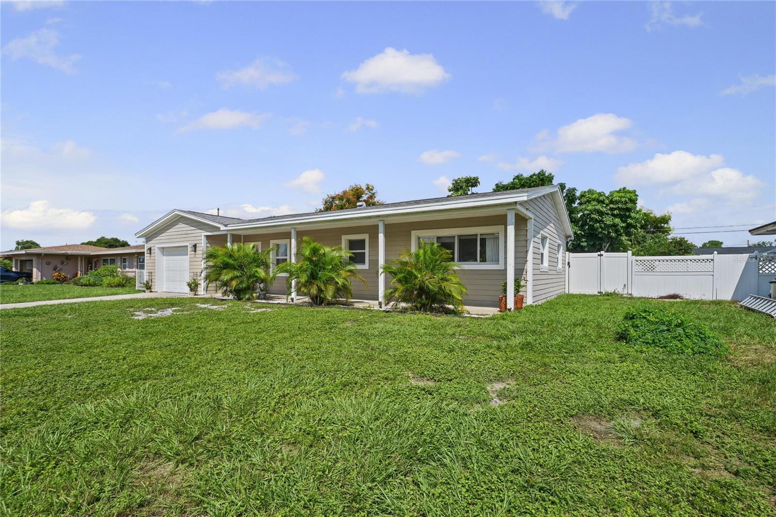 13833 DOMINICA DR — photo 3