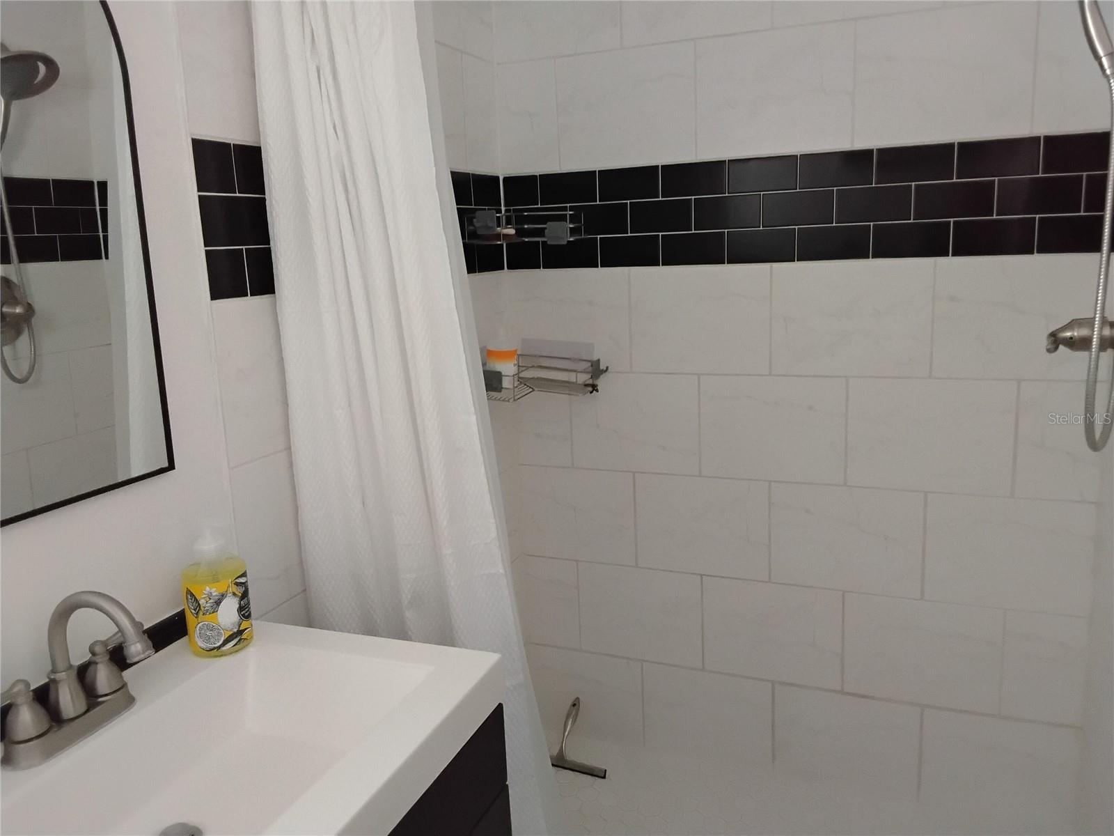 571 LENTZ RD — photo 15