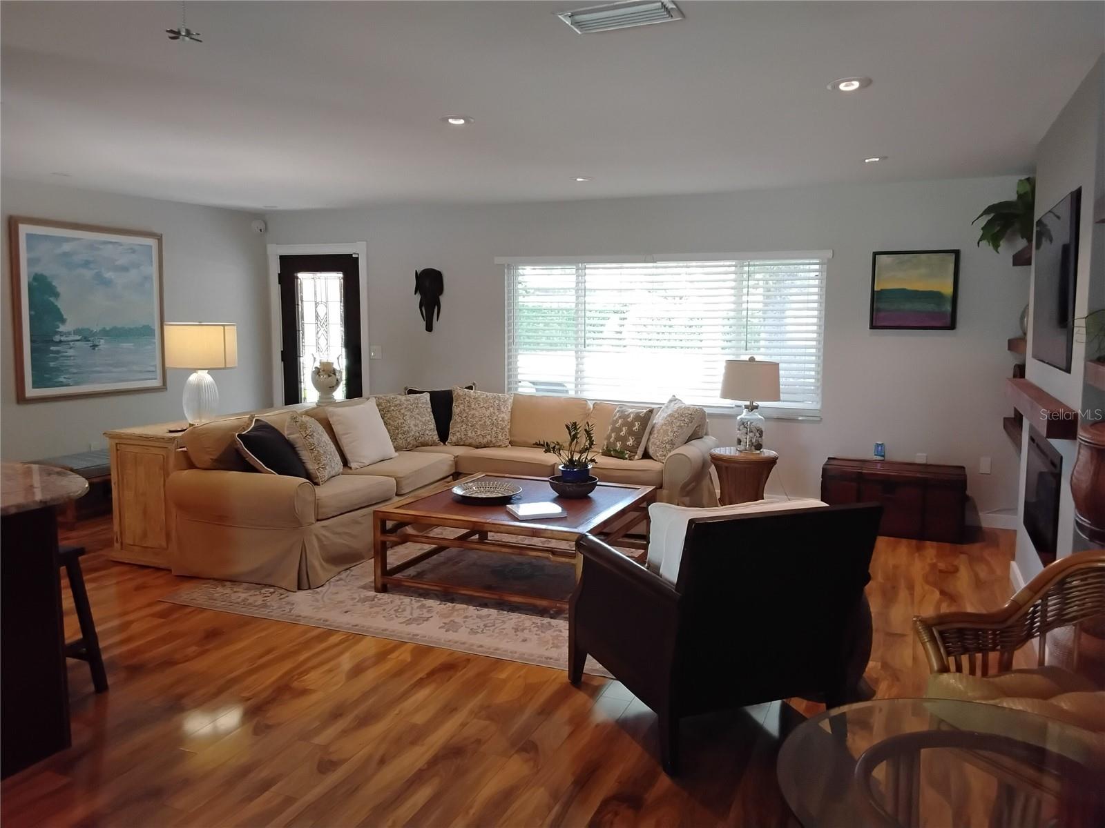 571 LENTZ RD — photo 6