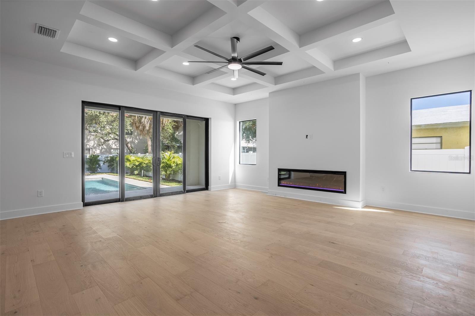 3109 W WYOMING AVE — photo 14