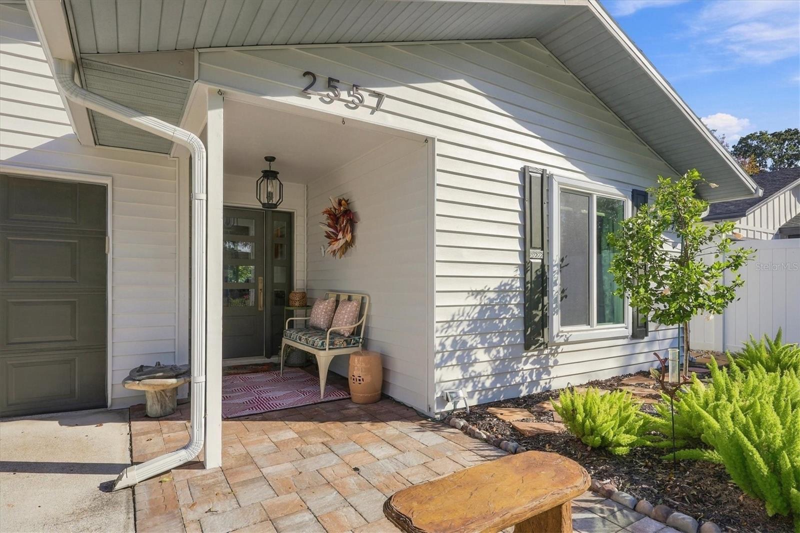 2557 TEMPLE ST — photo 15