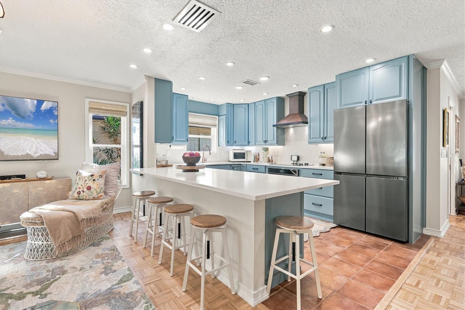 2557 TEMPLE ST — photo 23