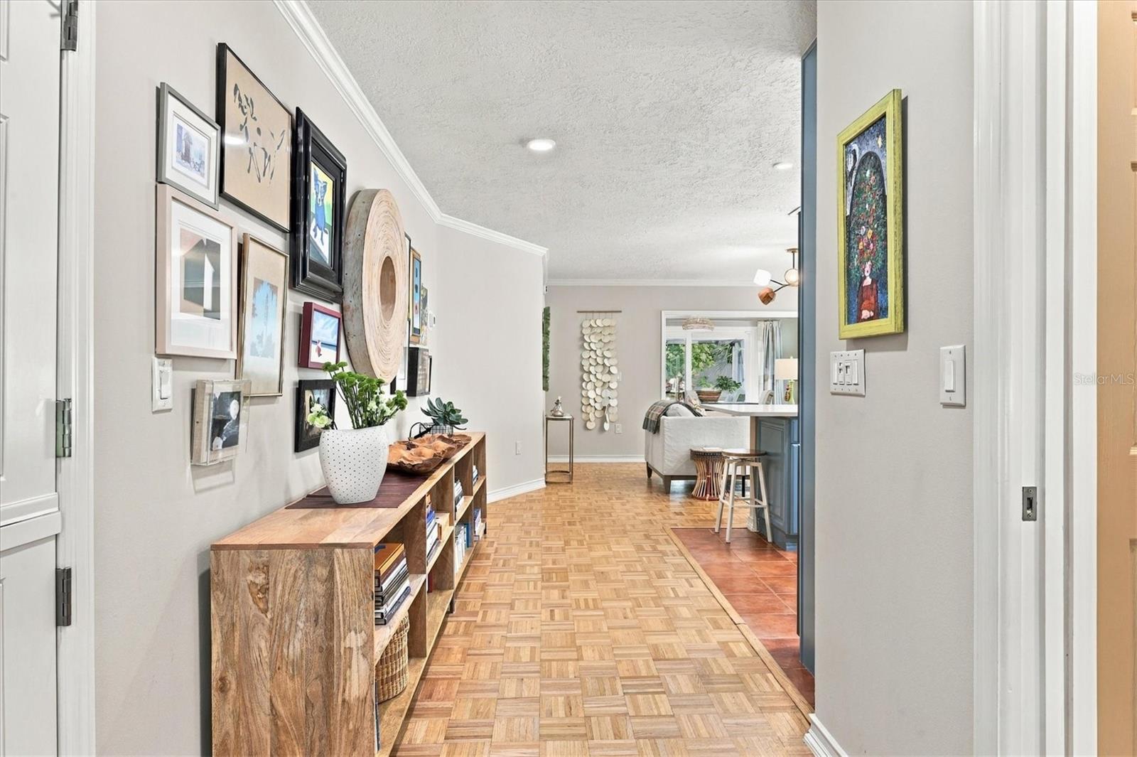 2557 TEMPLE ST — photo 17