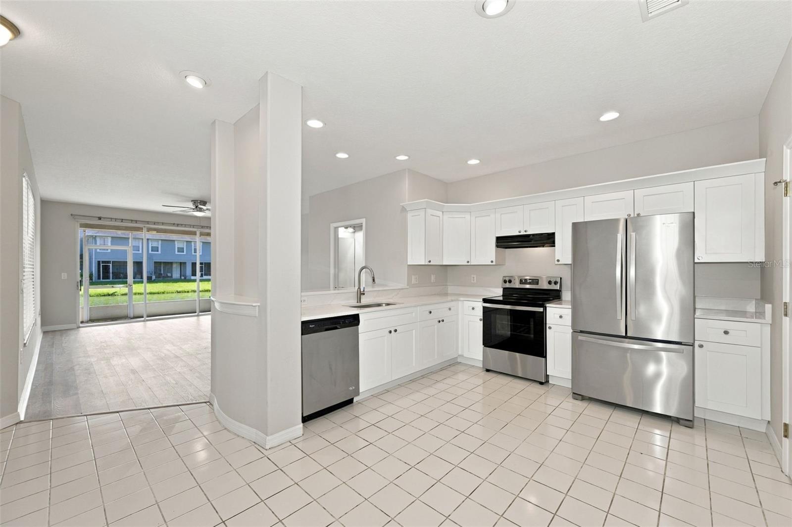 10313 WILLOW LEAF TRL — photo 4