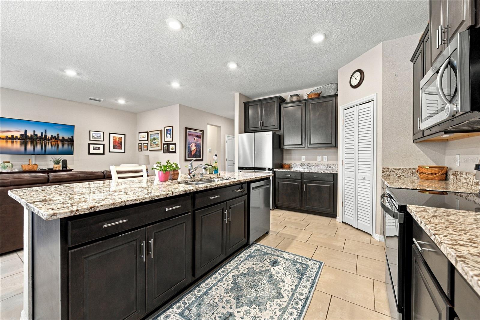 6689 COBBLE BLISS ST — photo 21