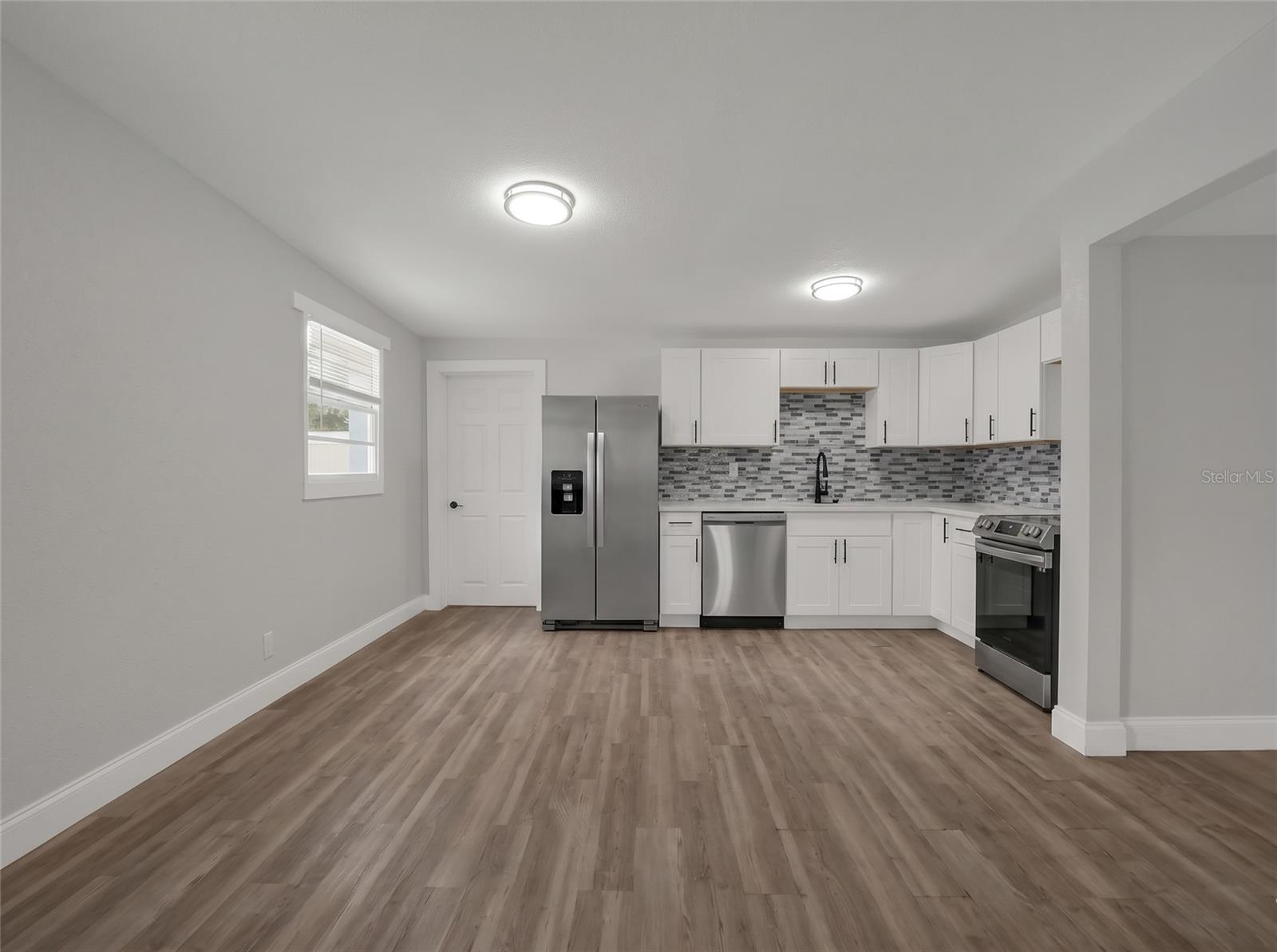 2110 E 97TH AVE — photo 5