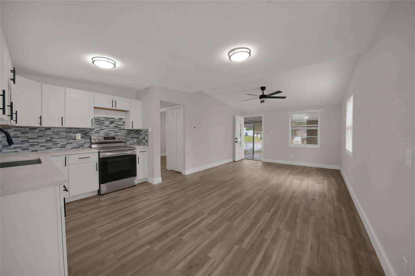 2110 E 97TH AVE — photo 11